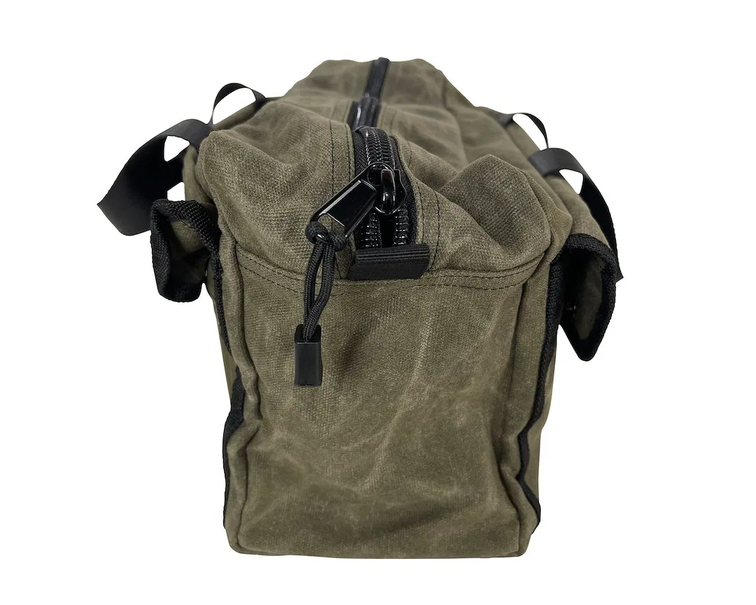 21169941 – OVERLAND VCL Gear Bag, Duffel Style Small With Pockets With Zipper With 1 Shoulder Strap and 1 Carrier Han...